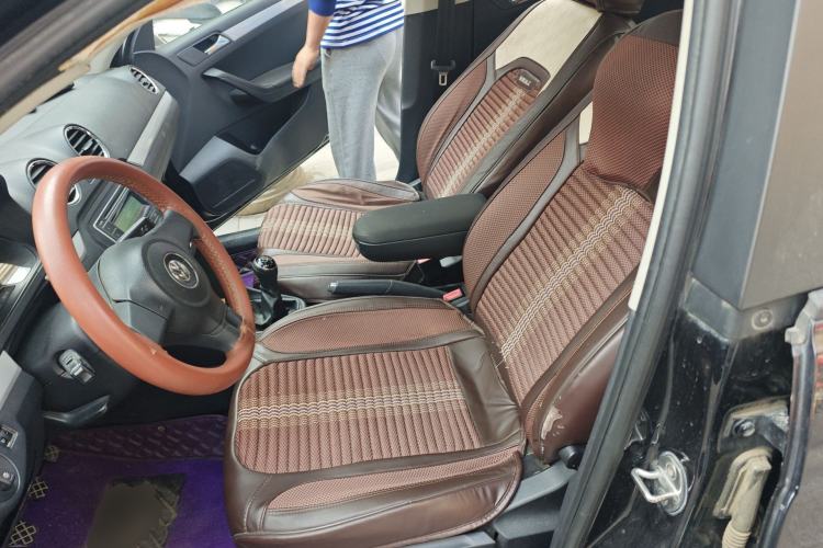 Used Volkswagen Jetta 2015 1.6L Manual Comfort Model Left Front Seat