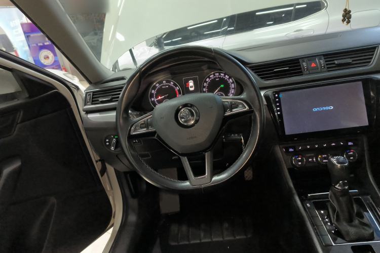 Used Skoda Superb 2016 TSI280 DSG Innovation Edition
