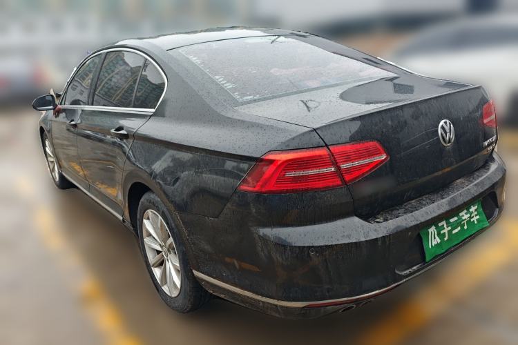 Used Volkswagen Magotan 2017 330TSI DSG Leading Model
