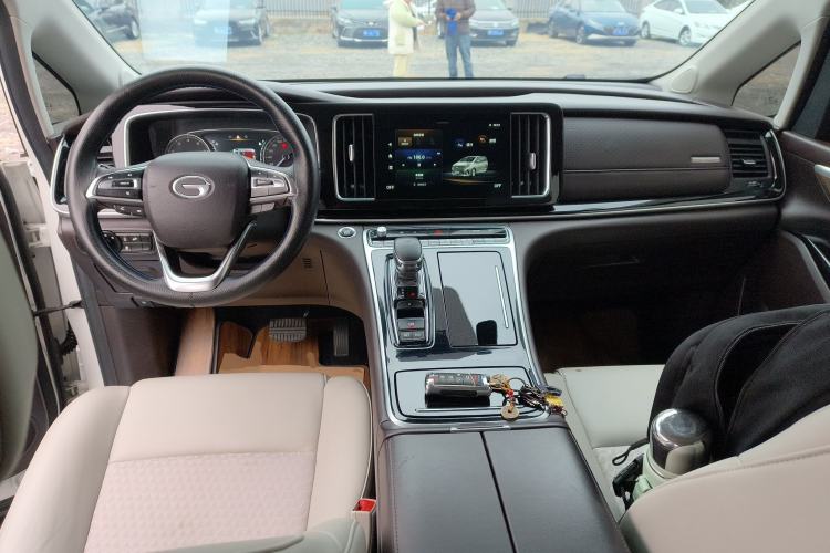 Used GAC Trumpchi M8 2021 Lingxiu Series 390T Luxury Edition Center Console