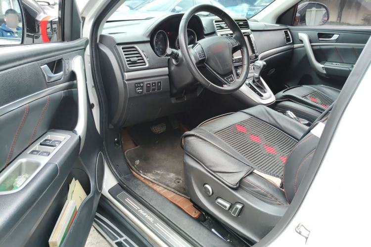Used Haval H6 2015 Sport Edition 1.5T Automatic Two-Wheel Drive Luxury Model
