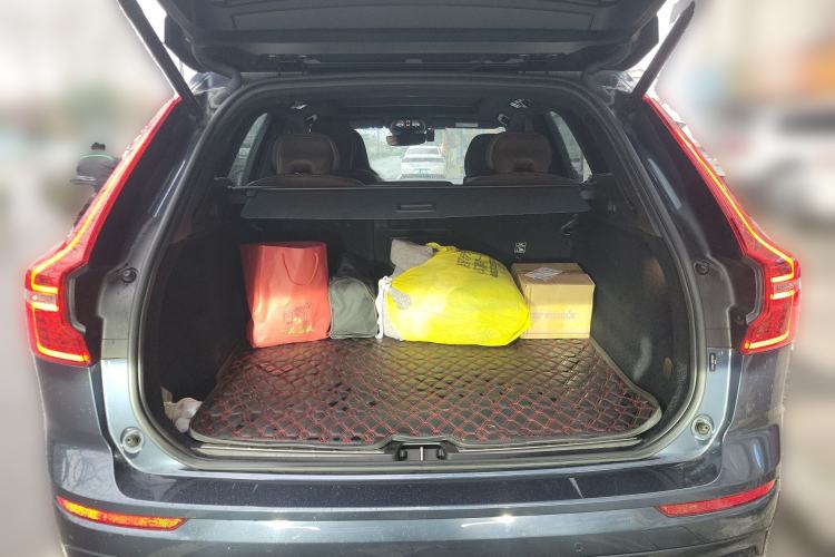 Used Volvo XC60 2024 B5 4x4 Smart Luxury Edition
