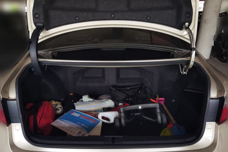 Used Lexus ES 2013 300h Elite Edition
