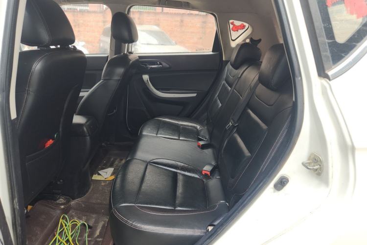 Used CHANGAN CS35 2014 1.6L Automatic Luxury Model China IV Standard Left Rear Seat