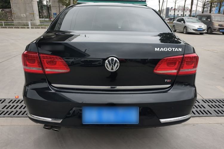Used Volkswagen Magotan 2015 Revised 1.8TSI Prestige Version
