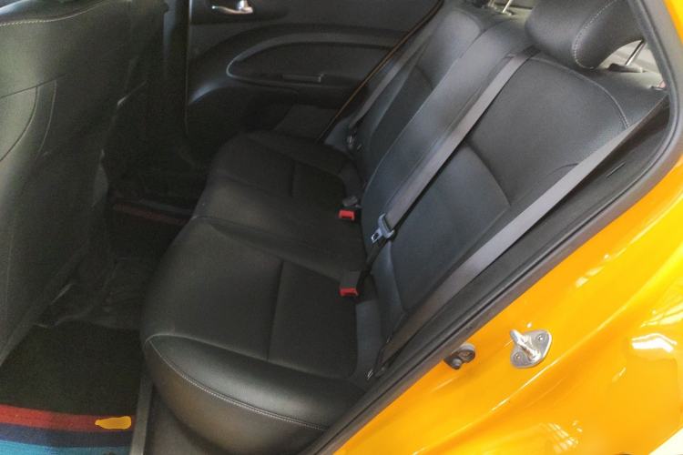 Used Kia kx1 Stonic 2019 1.4L Automatic Sport Edition China VI Left Rear Seat