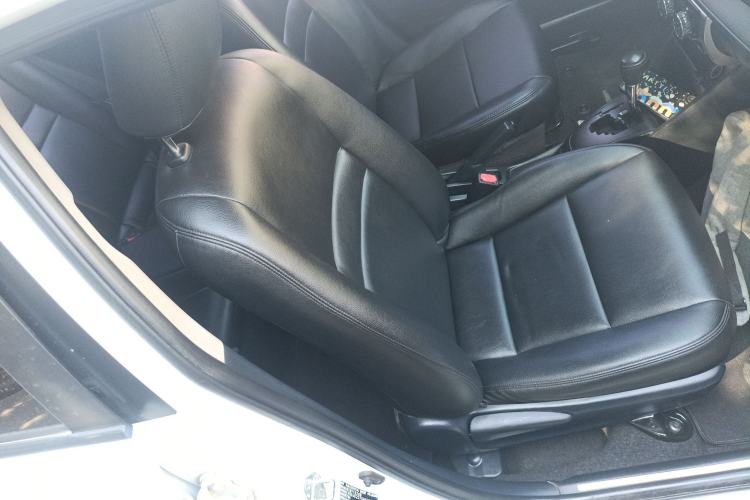 Used Toyota YARiS L Zhi Xuan 2019 1.5E CVT Dynamic Edition China VI compliant