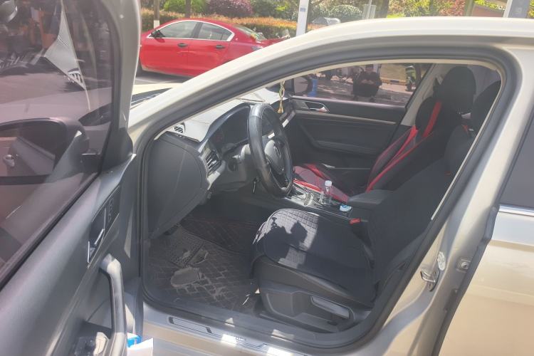 Used Volkswagen Lavida 2018 1.5L Automatic Comfort Edition China V Standard Driver Seat