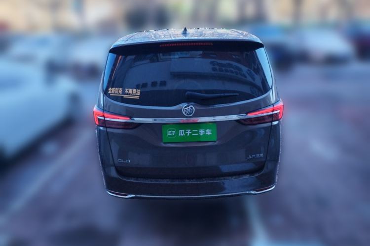 Used Buick GL8 2023 Facelifted Land Cruiser Executive Luxury Version
