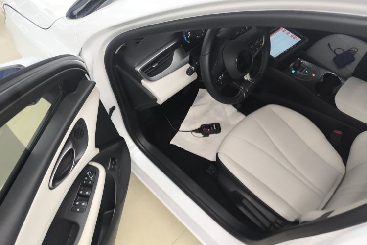 Used BYD Seal 05 DM-i 2025 DM-i Smart Drive 55KM Luxury Model Driver Seat