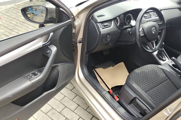 Used Skoda Octavia 2018 1.6L Automatic Luxury Edition