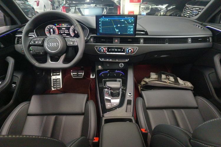 Used Audi A4L 2024 40 TFSI Luxury Dynamic Edition
