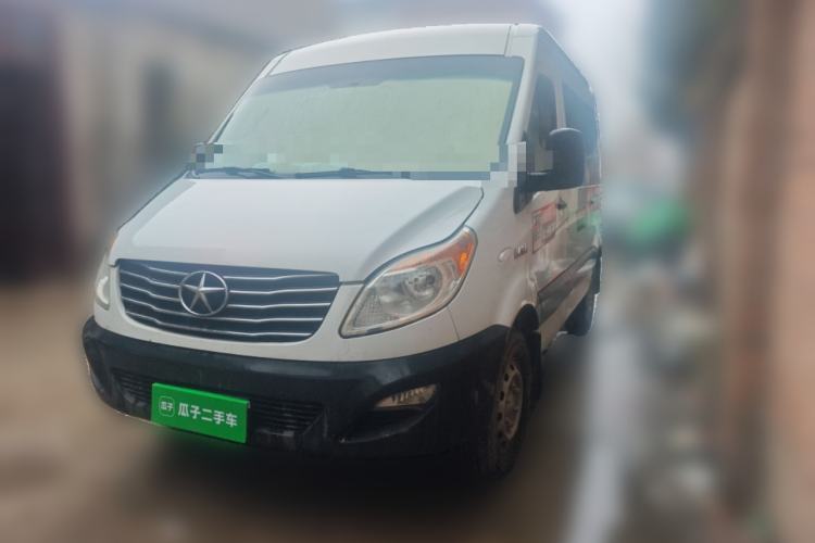 Used JAC Sunray 2017 2.0T Short-Wheelbase Mid-Roof StarTourer Light Commercial Van