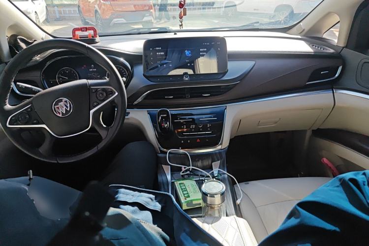 Used Buick GL8 2021 Land Cruiser Executive Class 652T Smart Luxury Model
