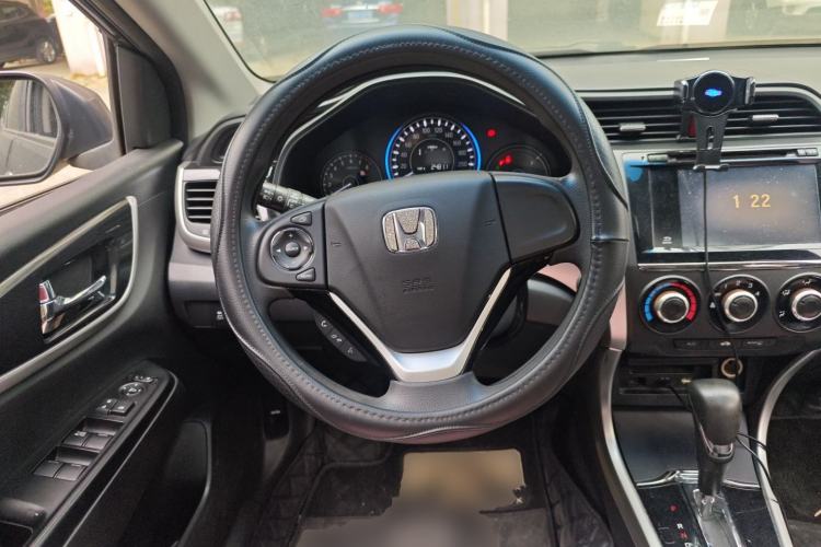 Used Honda Crider 2013 1.8L automatic luxury edition