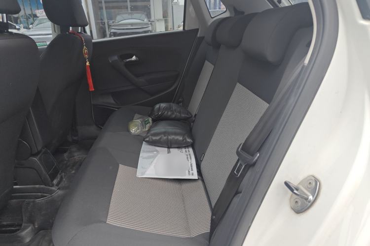 Used Volkswagen Polo 2016 1.4L Manual Fashion Model
