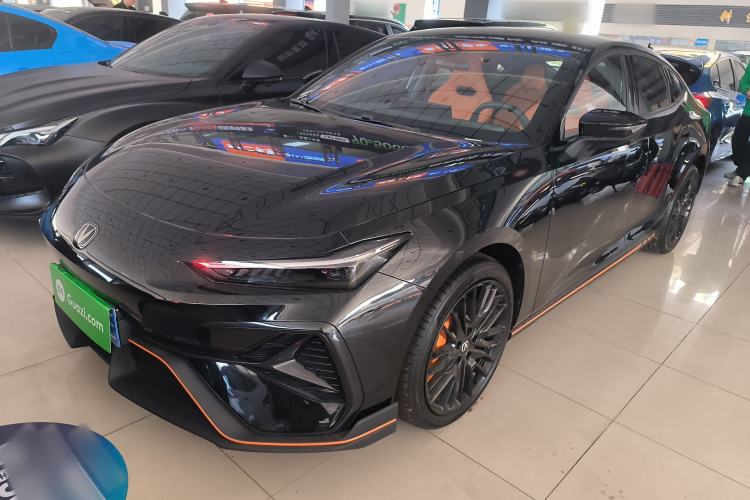 Used CHANGAN UNI-V 2025 Model Third-Generation 2.0T Dynamic Edition