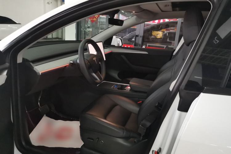 Used Tesla Model Y 2023 Rear-Wheel-Drive Version Driver Seat