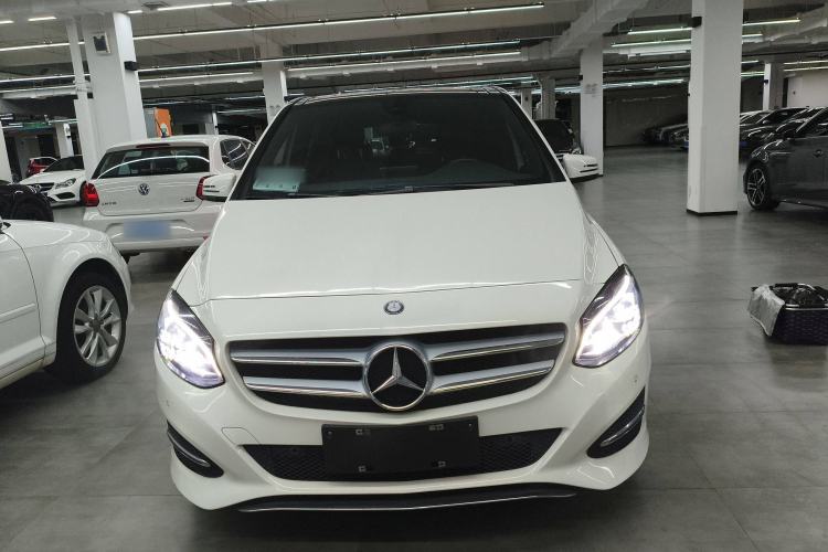 Used Mercedes-Benz B-Class 2016 B 200 Exclusive Edition
