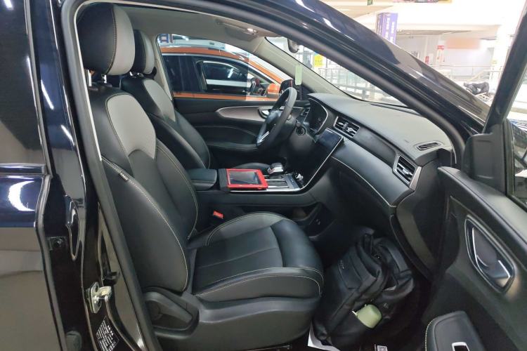 Used Roewe RX5 2020 PLUS 300TGI Automatic Ali National Style Luxury Edition
