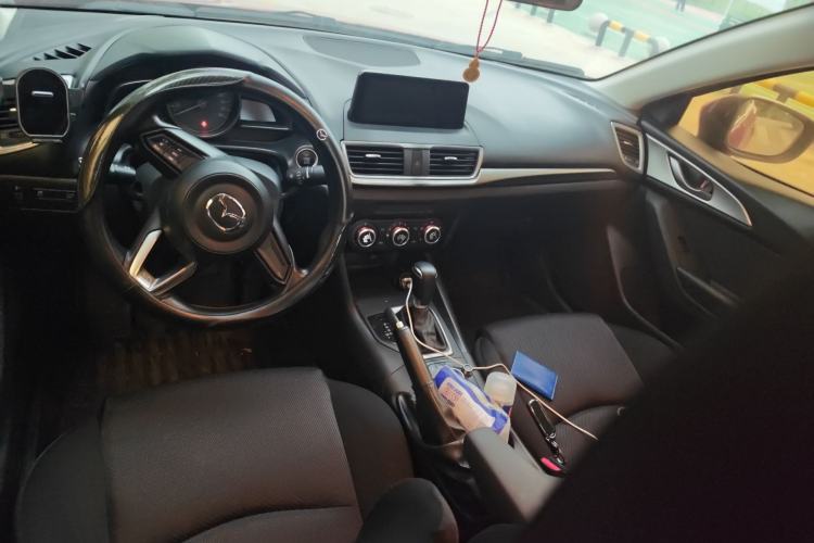 Used Mazda 3 Axela 2017 Sedan 1.5L Automatic Comfort Model Emission Standard China V Center Console