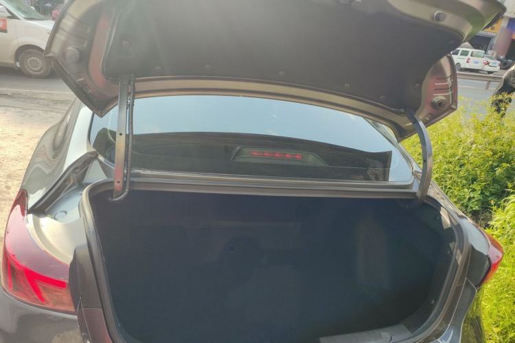 Used CHANGAN Eado 2022 PLUS 1.6L GDI Manual Luxury Model Trunk