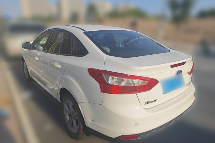 Used Ford Focus 2012 Sedan 1.6L Automatic Fashion Edition
