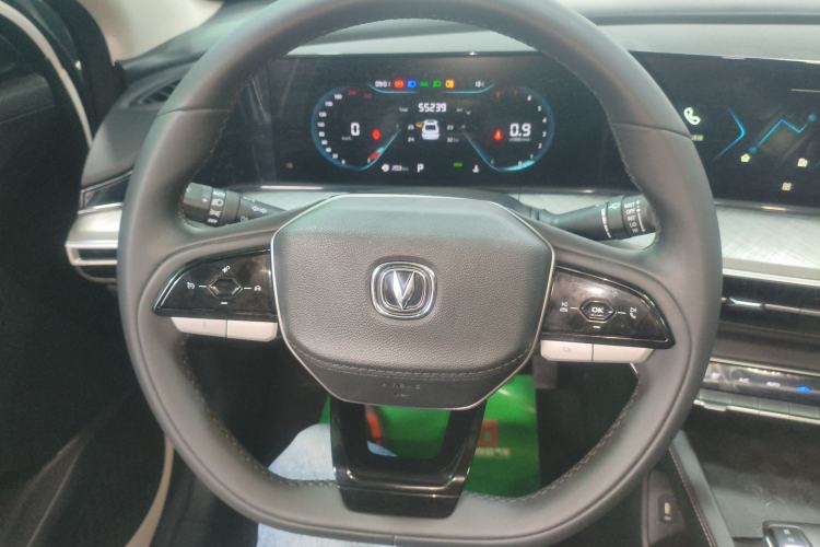 Used Changan Eado 2022 PLUS Blue Whale NE 1.4T GDI DCT Prestige Edition
