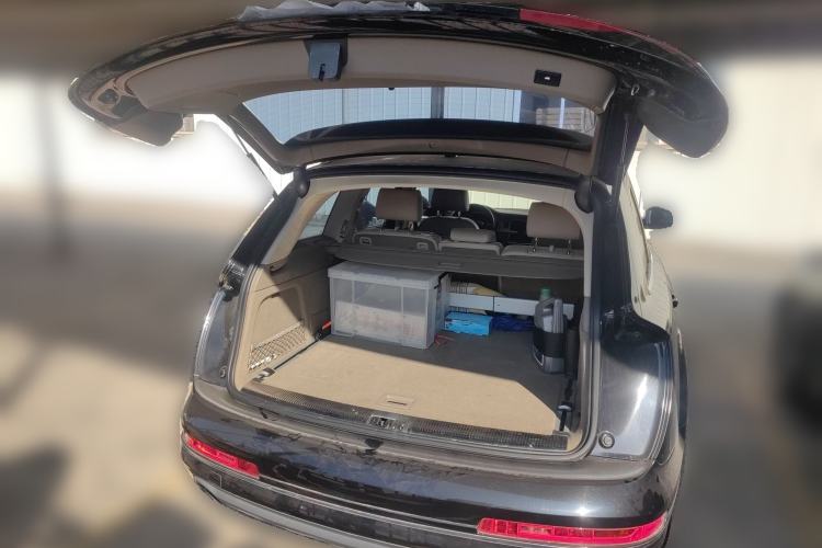 Used Audi Q7 2012 3.0 TFSI Technology Model (200kW) Trunk