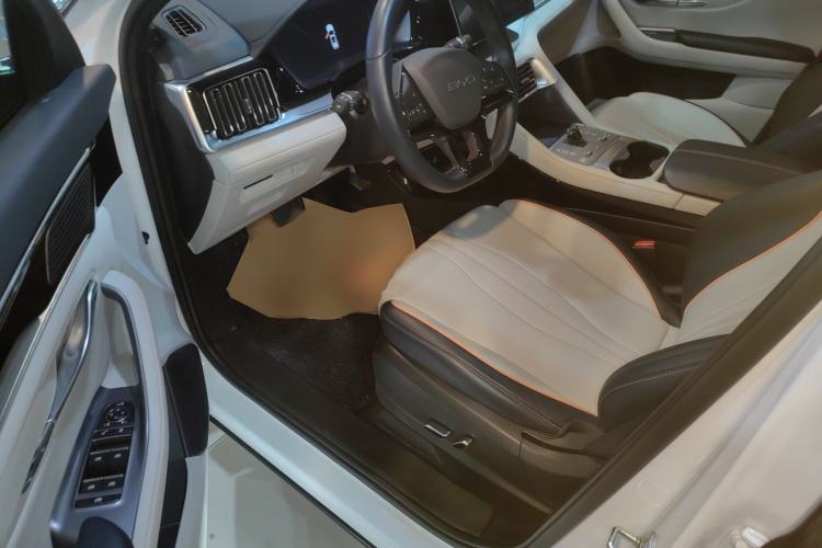 Used BYD Song PLUS New Energy 2024 Honor Edition EV 520km Luxury Model
