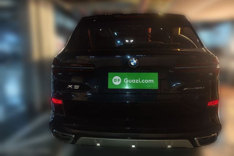 Used BMW X5 2023 xDrive 30Li Luxury M Sport Package
