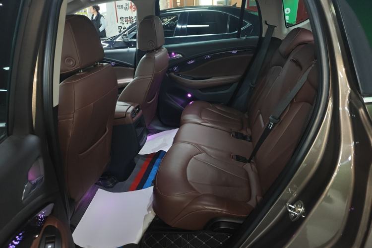 Used Buick Envision 2018 28T Four-Wheel Drive Elite Version Left Rear Seat