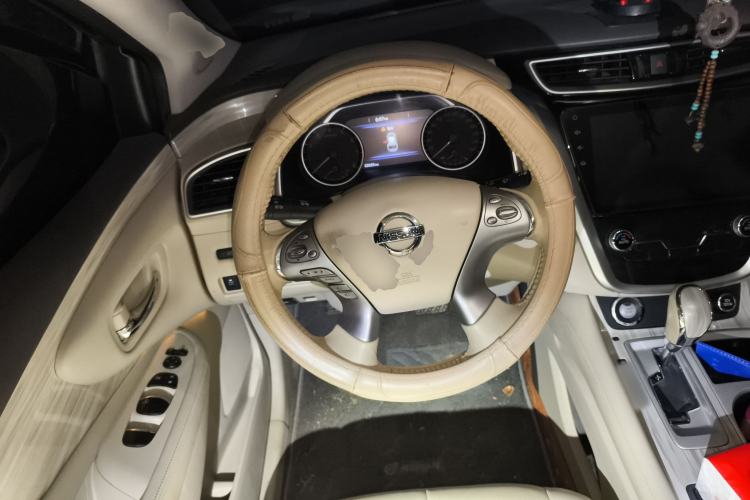 Used Nissan Murano 2019 2.5L XL Two-Wheel Drive Smart Connect Luxury Edition China VI Standard