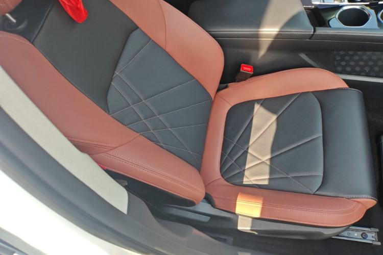 Used CHANGAN Eado 2023 Changan Edition PLUS Blue Whale NE 1.4T GDI DCT Prestige Version Right Front Seat