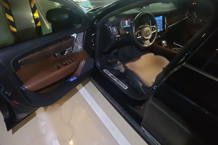 Used Volvo S90 2022 B5 Zhiya Luxury Edition Interior 3
