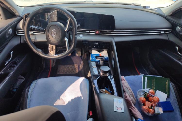 Used Hyundai Elantra 2021 1.5L CVT LUX Prestige Edition
