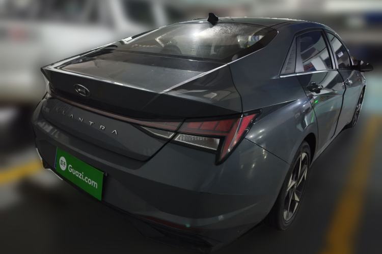 Used Hyundai Elantra 2022 1.5L CVT LUX Prestige Edition Rear Right 45 Deg