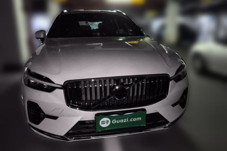 Used Volvo XC60 2023 B5 4x4 Smart Luxury Edition