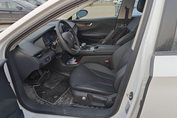 Used Hongqi E-QM5 2022 431 km Charge & Enjoy Edition Left Front Seat