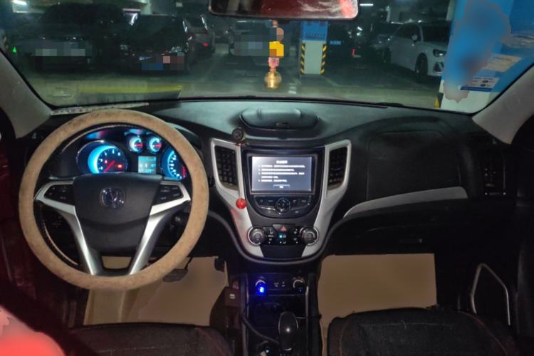 Used CHANGAN CS35 2015 1.6L Automatic Luxury Model China IV Standard
