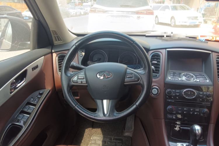 Used Infiniti QX50 2015 2.5L Luxury Edition