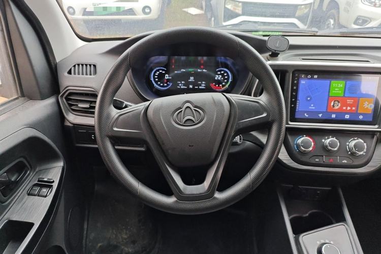 Used Chana Ruixing EM80 2025 Customized Passenger Version 6-Seater 300km Side-Hinged Doors
