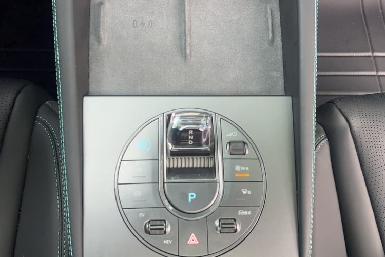 Used BYD Seal 06 New Energy 2025 DM-i Smart Drive 120KM Deluxe Model Gear Lever
