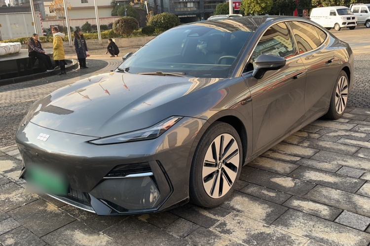 Used Geely Galaxy E8 2024 550 km Range Rear-Drive MAX