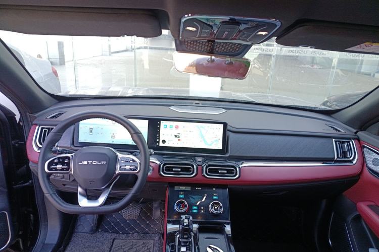 Used JETOUR X70 PLUS 2025 1.5T Flagship 7-Seater Center Console