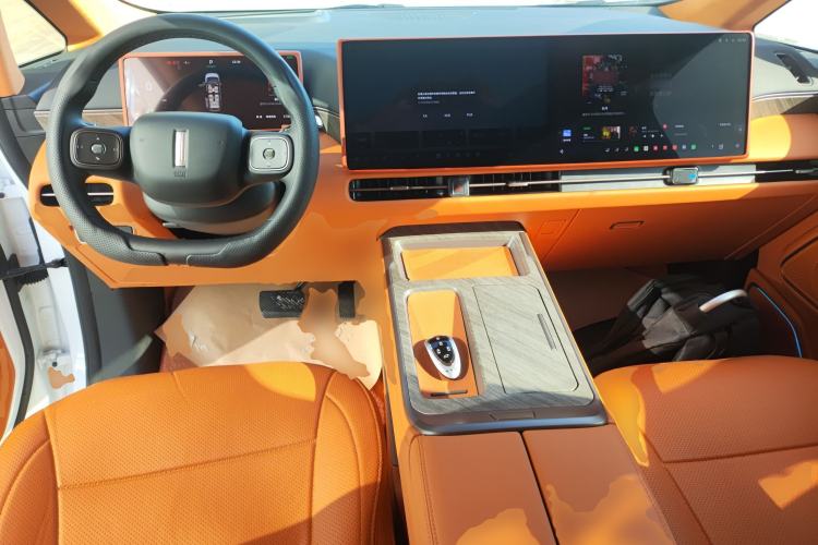 Used Wey Gaoshan 2025 Four-Wheel Drive Alpine 8
