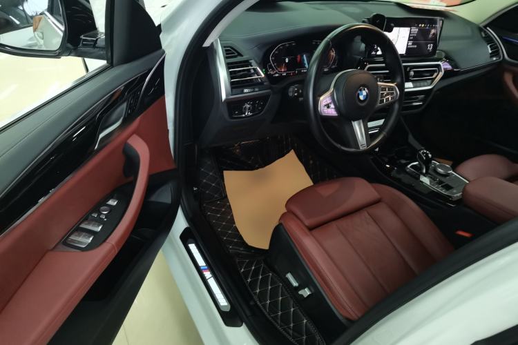 Used BMW X3 2022 Restyled xDrive25i M Sport Package Driver Seat