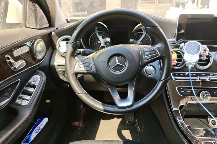 Used Mercedes-Benz C-Class 2015 C 200 L