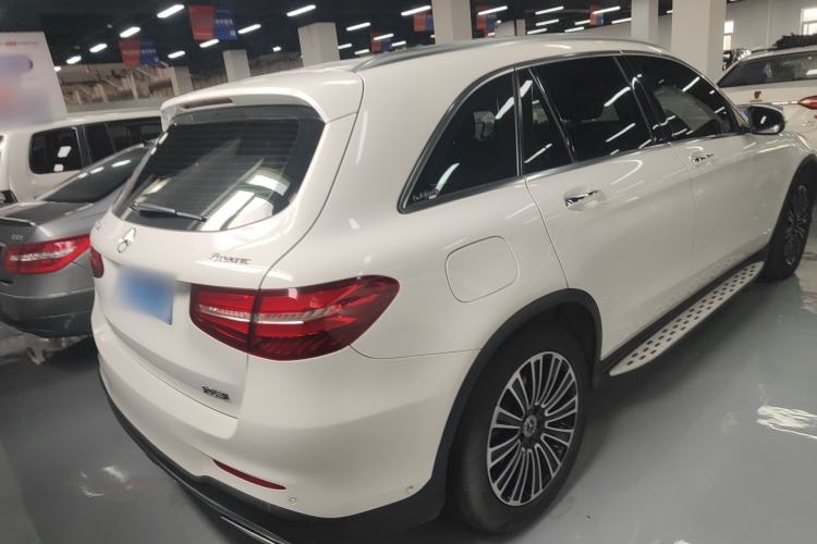 Used Mercedes-Benz GLC 2019 GLC 260 L 4MATIC Dynamic Model Rear Right 45 Deg