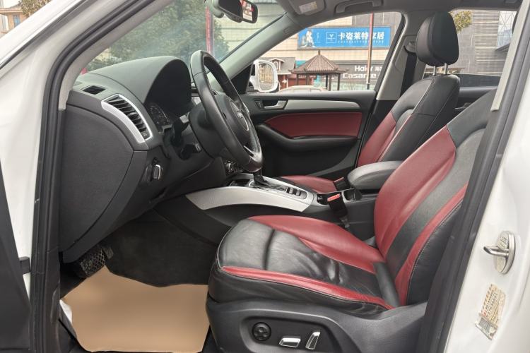 Used Audi Q5 2017 Plus 40 TFSI Technology Model